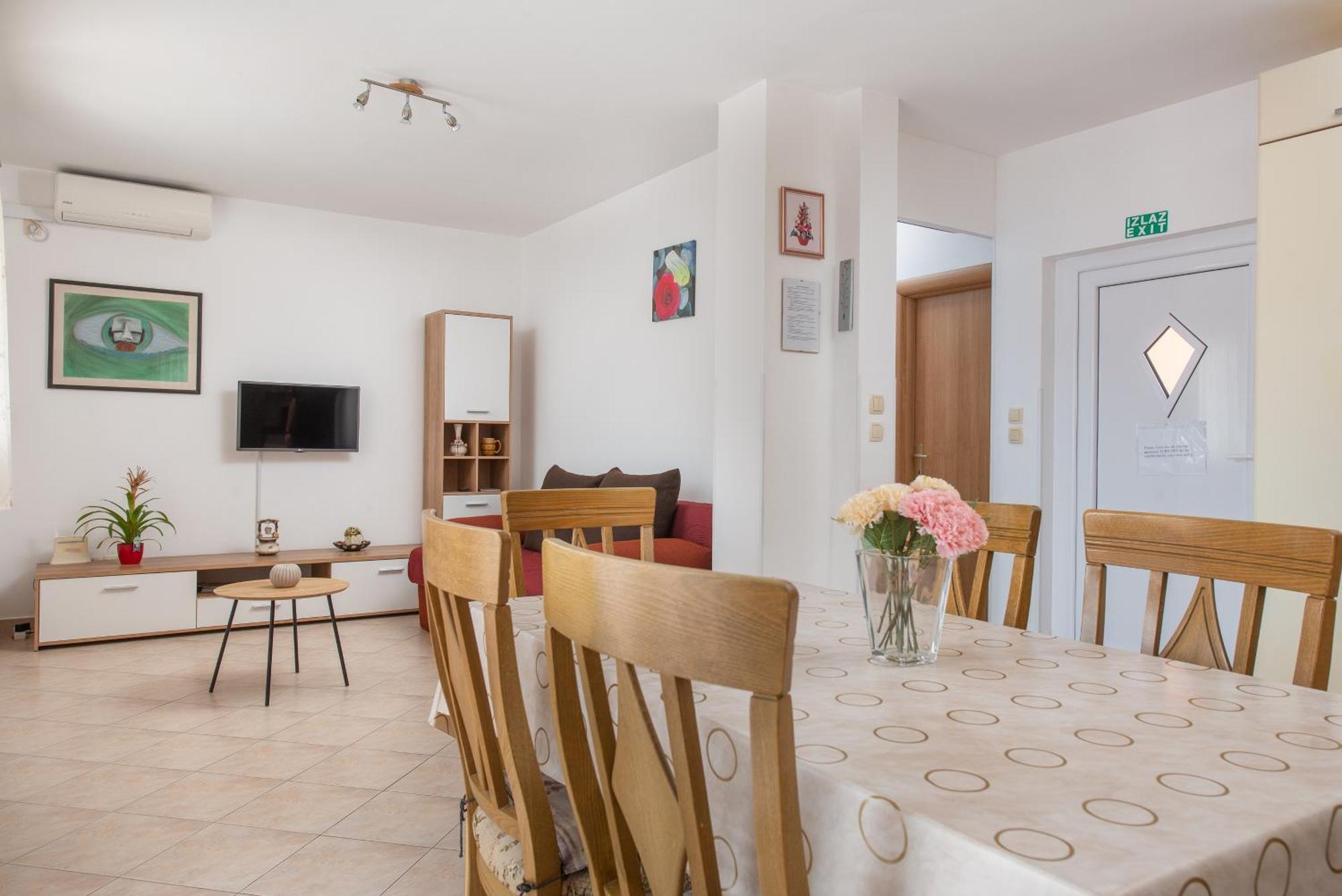 Apartments Iva マリナ エクステリア 写真