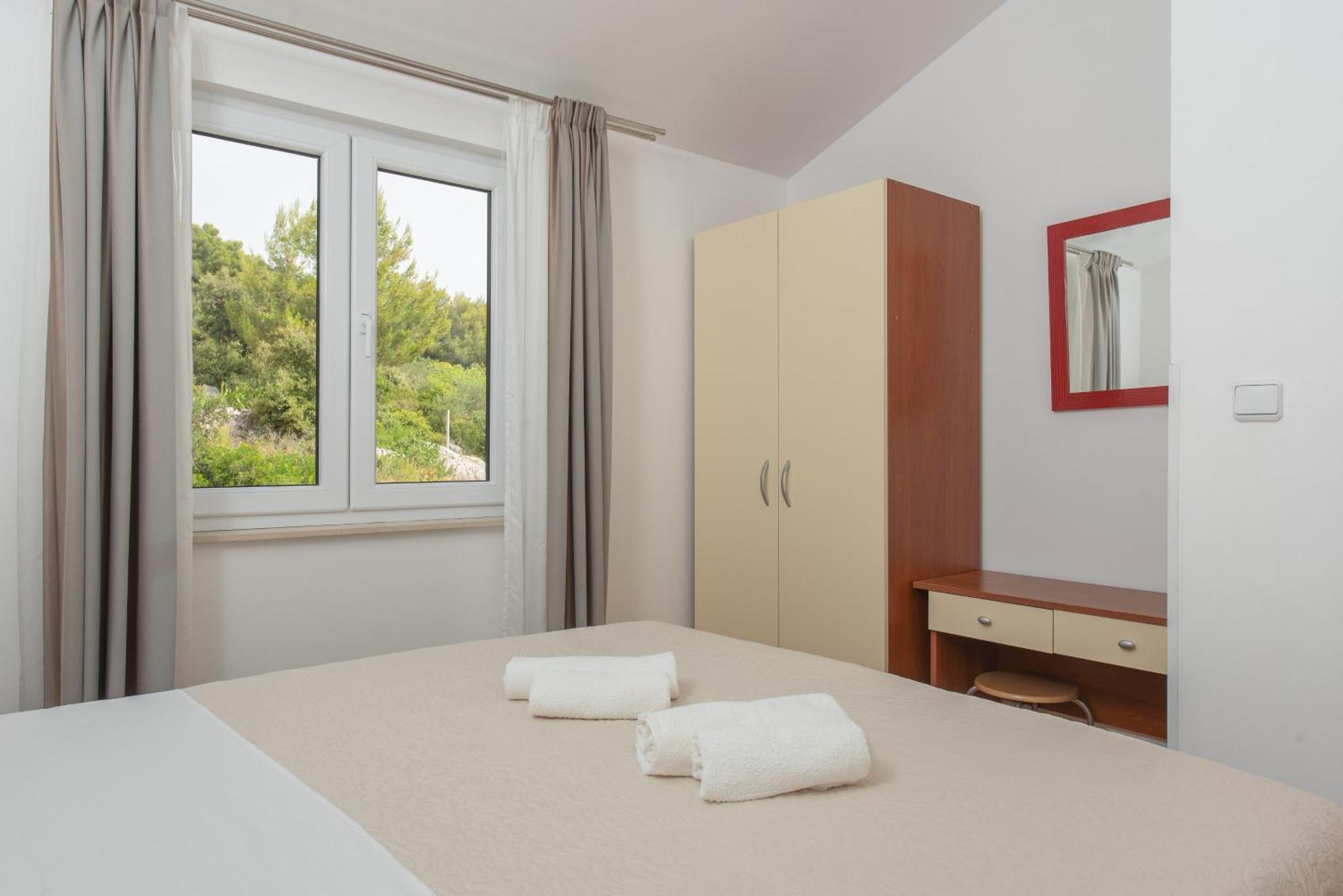 Apartments Iva マリナ エクステリア 写真