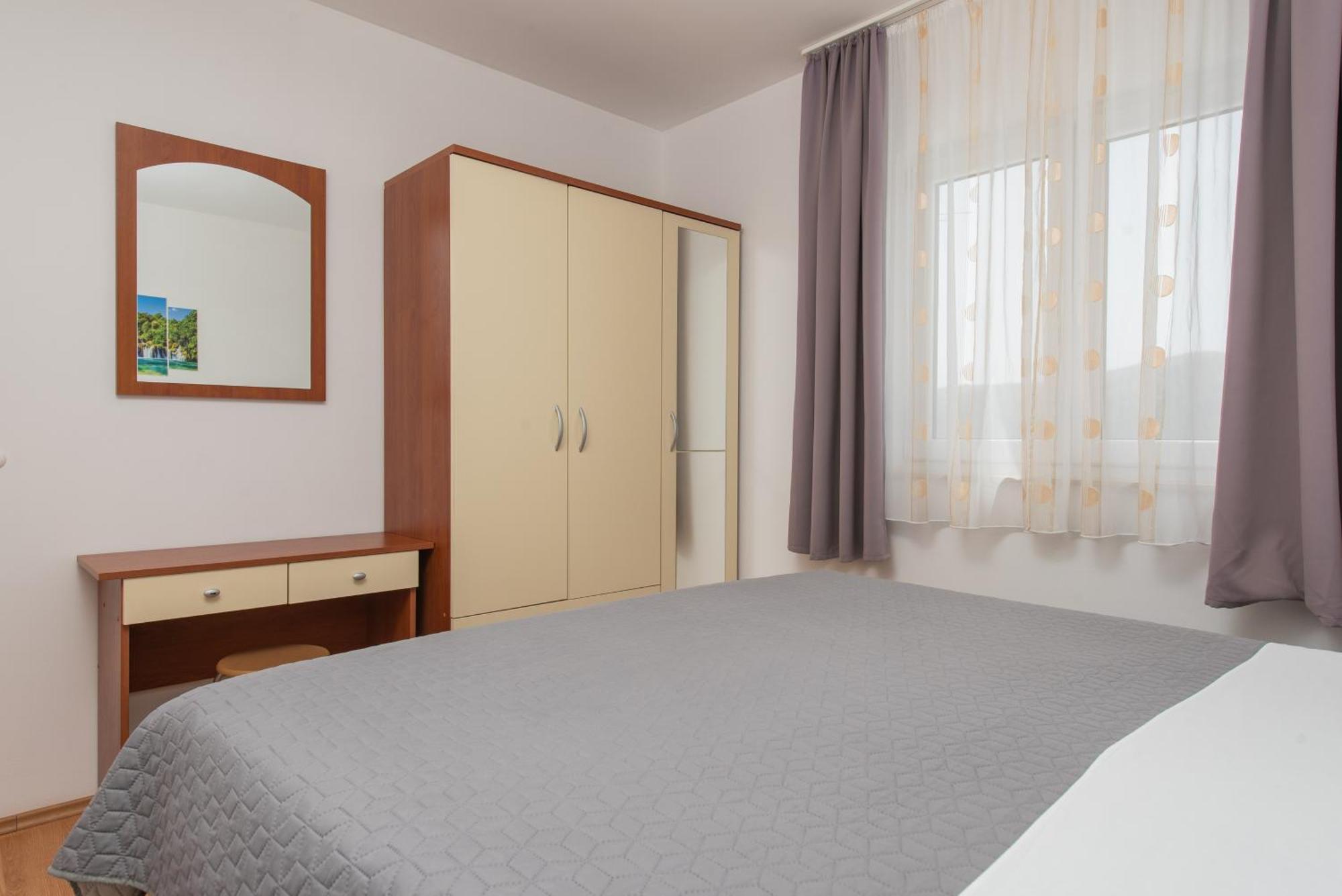 Apartments Iva マリナ エクステリア 写真